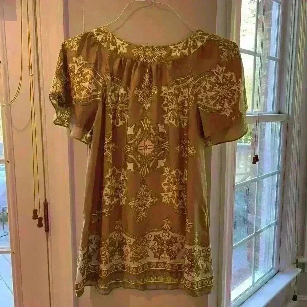 Michael Kors size medium